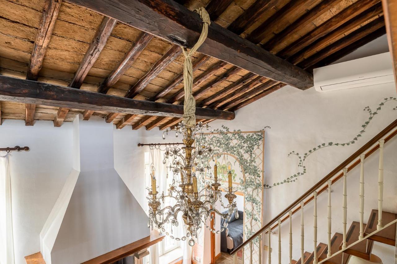 Гостевой дом Castello Del Duca Marcigliana Экстерьер фото